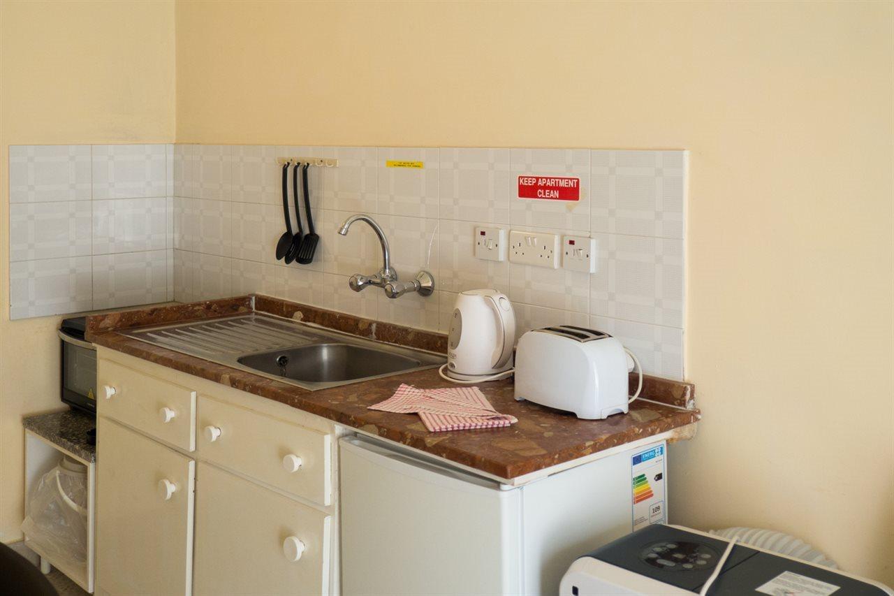 Mavina Hotel & Apartments Буджибба Экстерьер фото