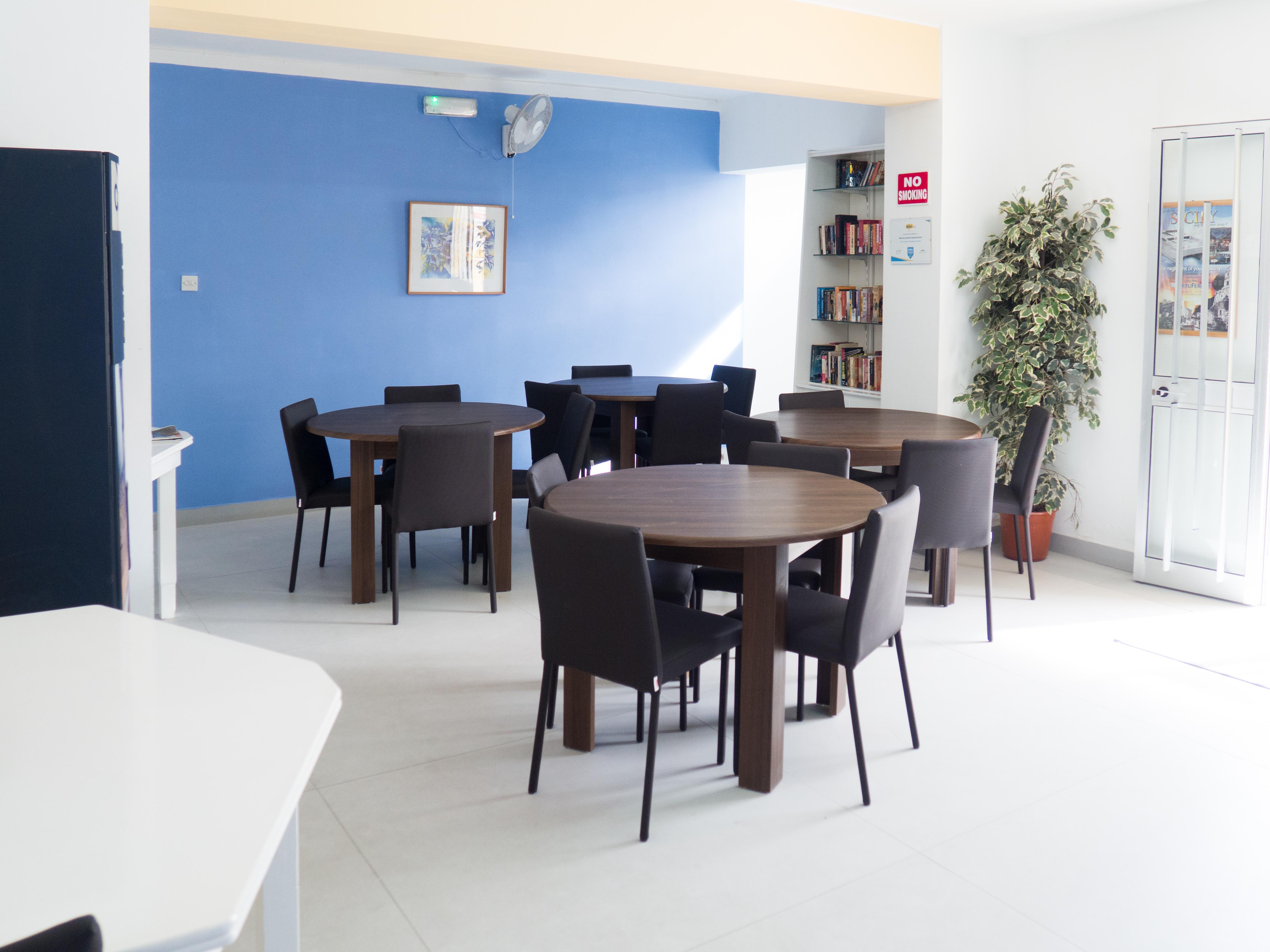 Mavina Hotel & Apartments Буджибба Экстерьер фото