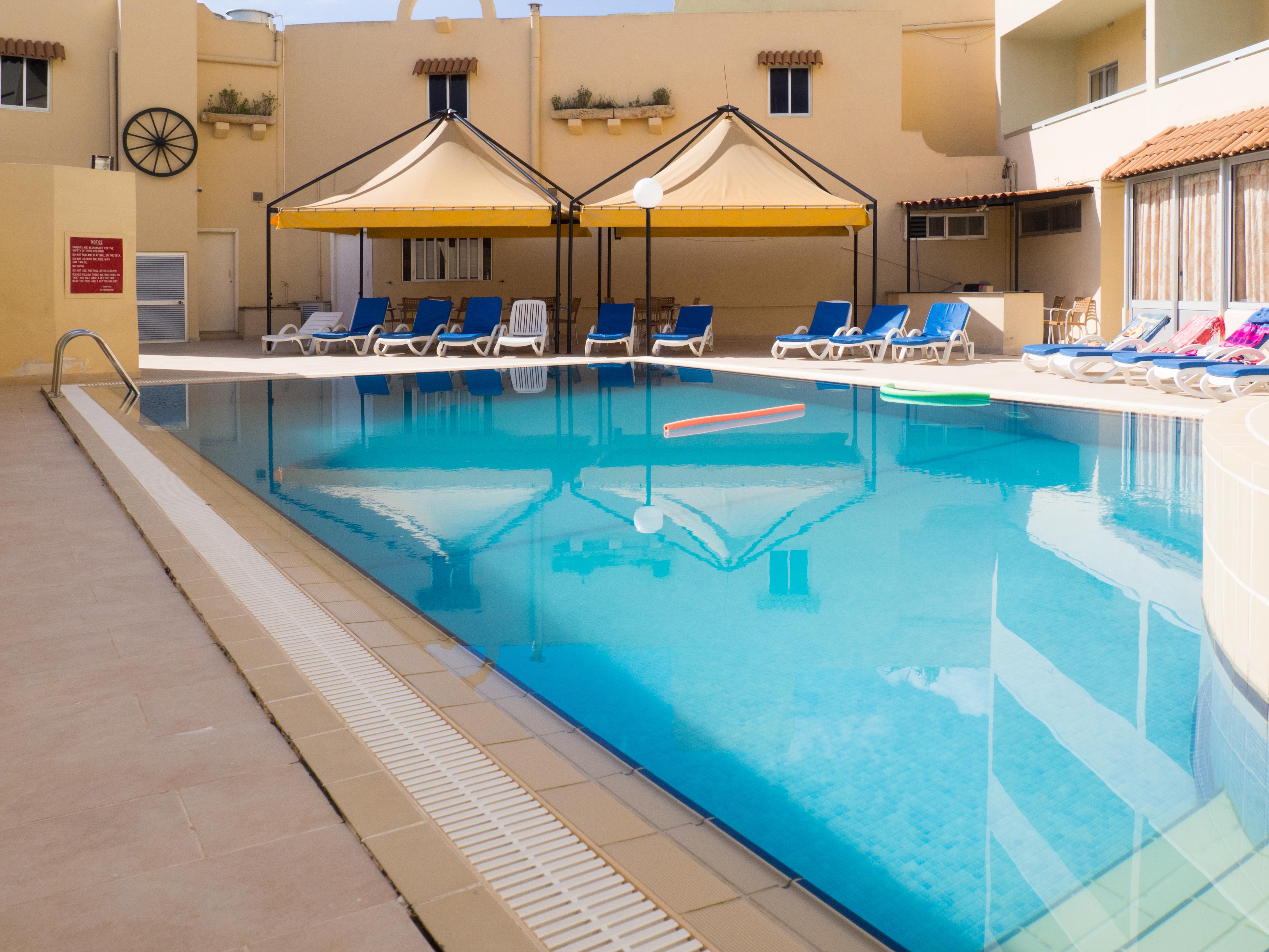 Mavina Hotel & Apartments Буджибба Экстерьер фото