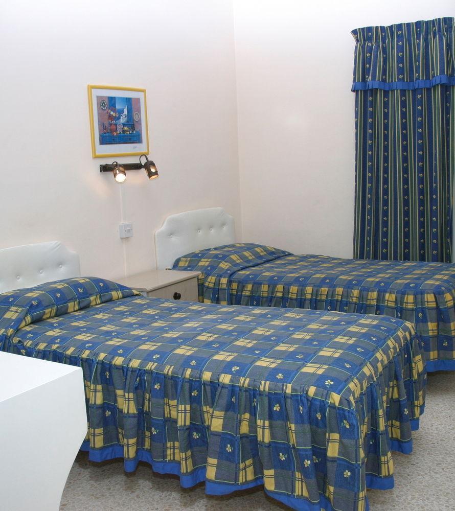 Mavina Hotel & Apartments Буджибба Экстерьер фото