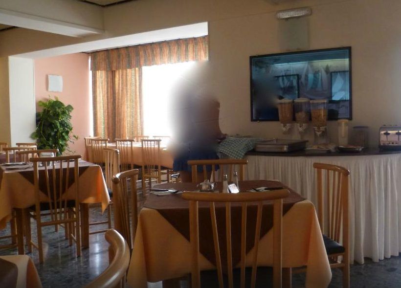Mavina Hotel & Apartments Буджибба Экстерьер фото