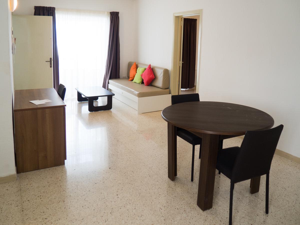 Mavina Hotel & Apartments Буджибба Экстерьер фото